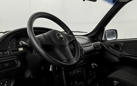 Chevrolet Niva I рестайлинг, 2018 год, 880 000 рублей, 15 фотография