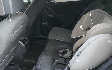 Volkswagen Tiguan II, 2021 год, 2 850 000 рублей, 13 фотография