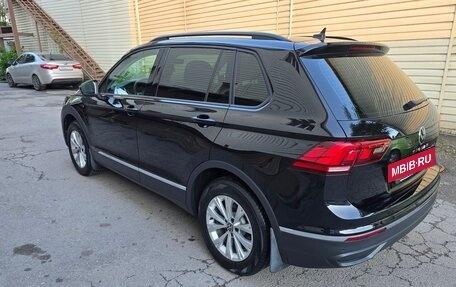 Volkswagen Tiguan II, 2021 год, 2 850 000 рублей, 6 фотография