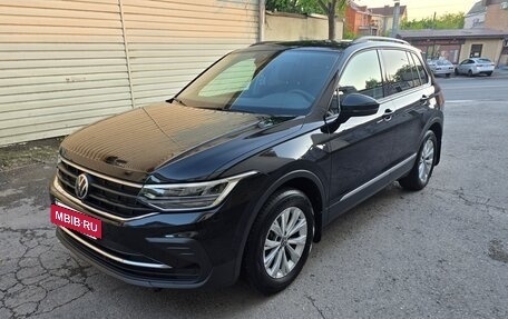 Volkswagen Tiguan II, 2021 год, 2 850 000 рублей, 3 фотография