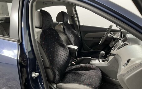 Chevrolet Cruze II, 2010 год, 579 900 рублей, 8 фотография