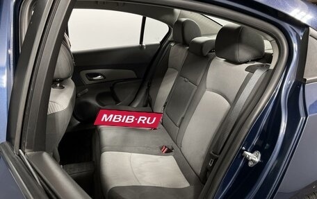 Chevrolet Cruze II, 2010 год, 579 900 рублей, 9 фотография