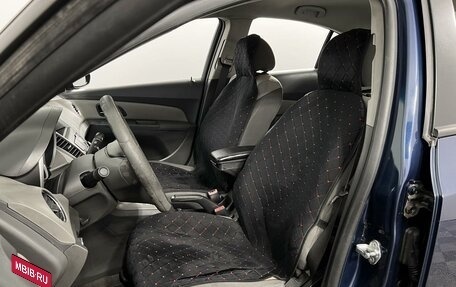 Chevrolet Cruze II, 2010 год, 579 900 рублей, 10 фотография