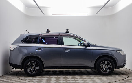Mitsubishi Outlander III рестайлинг 3, 2013 год, 1 120 000 рублей, 6 фотография