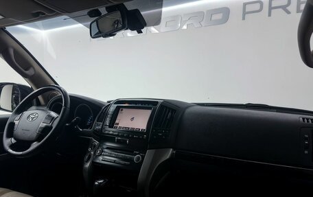 Toyota Land Cruiser 200, 2008 год, 2 999 000 рублей, 30 фотография