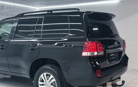 Toyota Land Cruiser 200, 2008 год, 2 999 000 рублей, 32 фотография