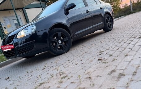 Volkswagen Jetta VII, 2008 год, 569 000 рублей, 3 фотография