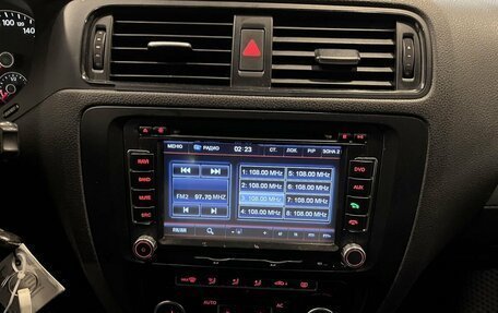 Volkswagen Jetta VII, 2012 год, 1 061 000 рублей, 13 фотография