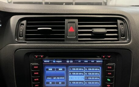 Volkswagen Jetta VII, 2012 год, 1 061 000 рублей, 14 фотография
