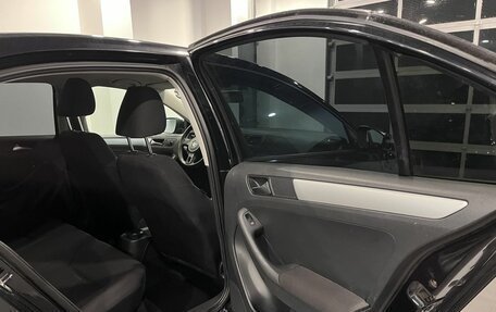Volkswagen Jetta VII, 2012 год, 1 061 000 рублей, 17 фотография