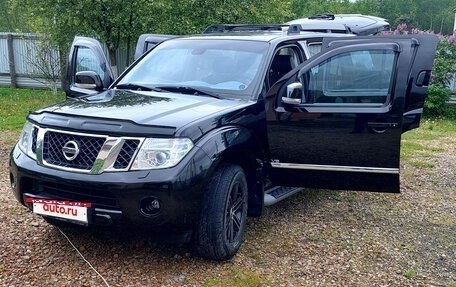 Nissan Pathfinder, 2010 год, 1 400 000 рублей, 2 фотография