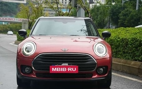 MINI Clubman, 2021 год, 1 800 000 рублей, 2 фотография