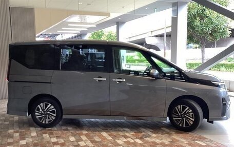 Nissan Serena, 2023 год, 2 000 520 рублей, 4 фотография