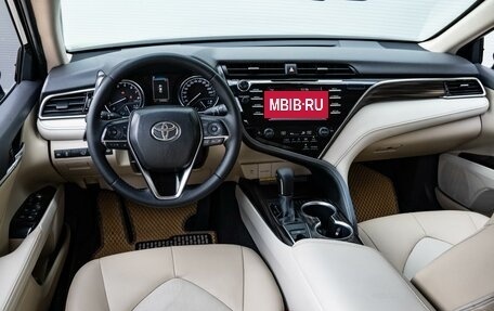 Toyota Camry, 2021 год, 2 999 000 рублей, 6 фотография