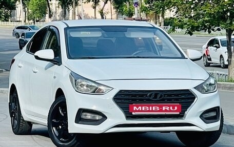 Hyundai Solaris II рестайлинг, 2018 год, 599 000 рублей, 3 фотография