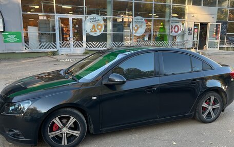 Chevrolet Cruze II, 2010 год, 550 000 рублей, 3 фотография