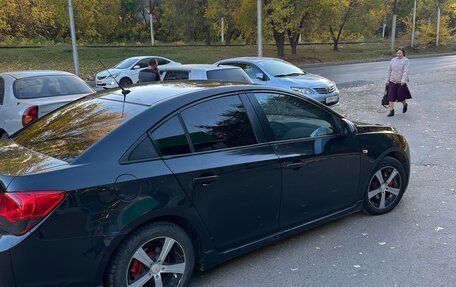 Chevrolet Cruze II, 2010 год, 550 000 рублей, 4 фотография