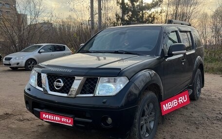 Nissan Pathfinder, 2007 год, 850 000 рублей, 1 фотография
