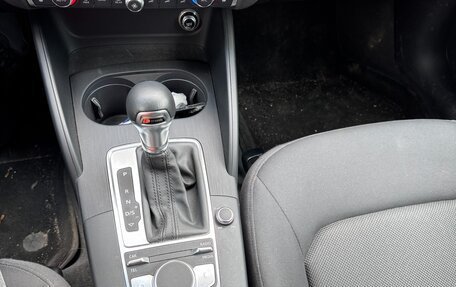 Audi A4, 2019 год, 2 450 000 рублей, 14 фотография