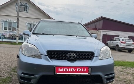Toyota Matrix, 2003 год, 440 000 рублей, 2 фотография