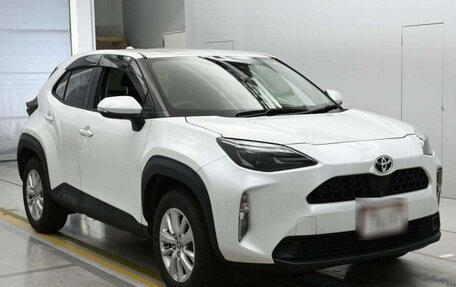 Toyota Yaris Cross, 2022 год, 1 596 040 рублей, 1 фотография