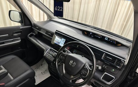 Honda Stepwgn IV рестайлинг, 2015 год, 1 899 000 рублей, 11 фотография