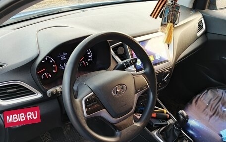 Hyundai Solaris II рестайлинг, 2019 год, 1 350 000 рублей, 9 фотография