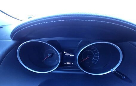 Mitsubishi Outlander III рестайлинг 3, 2011 год, 1 500 000 рублей, 8 фотография
