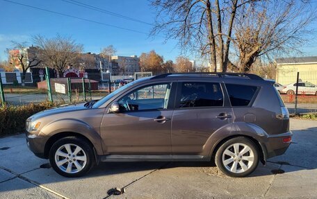 Mitsubishi Outlander III рестайлинг 3, 2011 год, 1 500 000 рублей, 9 фотография