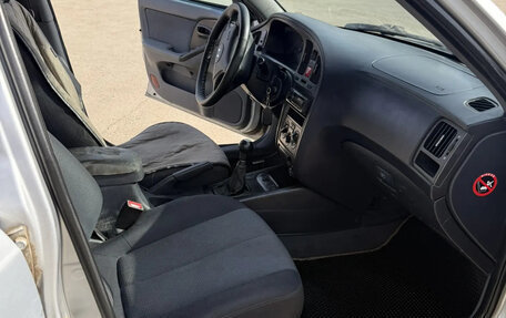 Hyundai Elantra III рестайлинг, 2004 год, 250 000 рублей, 7 фотография
