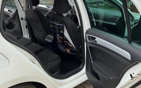 Volkswagen Golf VII рестайлинг, 2014 год, 1 500 000 рублей, 22 фотография