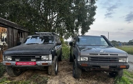 Nissan Terrano II рестайлинг, 1993 год, 650 000 рублей, 5 фотография