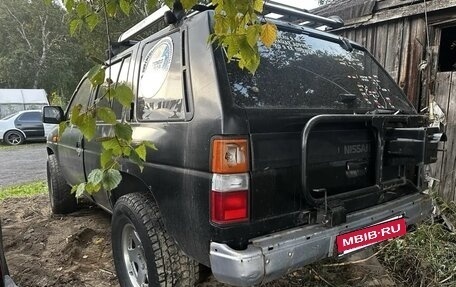 Nissan Terrano II рестайлинг, 1993 год, 650 000 рублей, 8 фотография