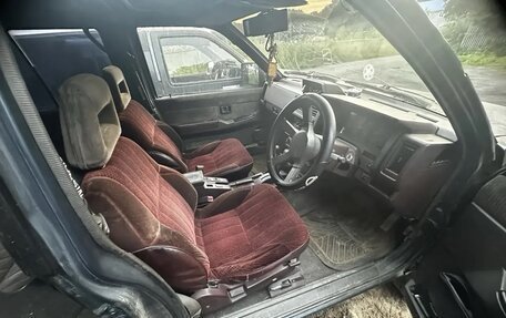 Nissan Terrano II рестайлинг, 1993 год, 650 000 рублей, 12 фотография