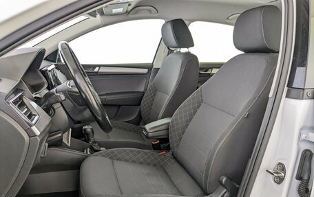 Skoda Rapid II, 2020 год, 1 350 000 рублей, 19 фотография