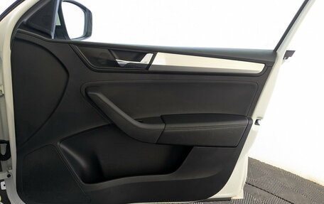 Skoda Rapid II, 2020 год, 1 350 000 рублей, 23 фотография