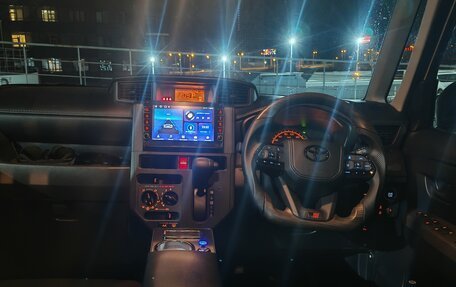 Toyota Roomy I, 2022 год, 1 212 000 рублей, 11 фотография