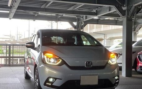 Honda Fit, 2022 год, 985 000 рублей, 2 фотография