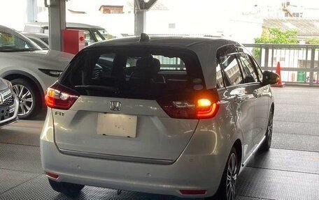 Honda Fit, 2022 год, 985 000 рублей, 9 фотография
