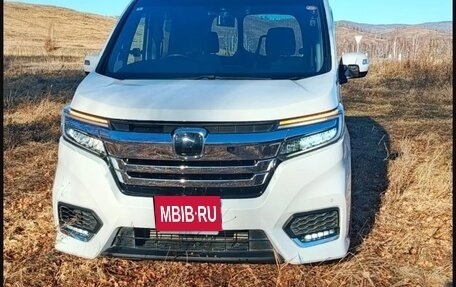 Honda Stepwgn IV рестайлинг, 2021 год, 2 550 000 рублей, 4 фотография