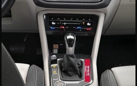 Volkswagen Tiguan II, 2022 год, 4 870 000 рублей, 7 фотография