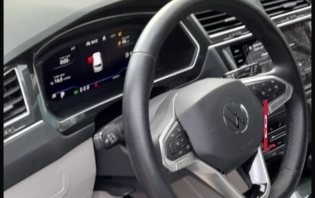Volkswagen Tiguan II, 2022 год, 4 870 000 рублей, 9 фотография