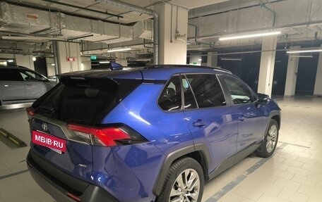 Toyota RAV4, 2021 год, 3 250 000 рублей, 3 фотография