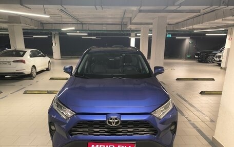 Toyota RAV4, 2021 год, 3 250 000 рублей, 6 фотография