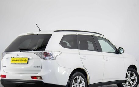 Mitsubishi Outlander III рестайлинг 3, 2013 год, 1 349 000 рублей, 7 фотография