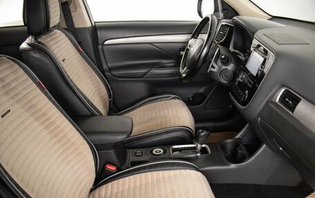 Mitsubishi Outlander III рестайлинг 3, 2013 год, 1 349 000 рублей, 12 фотография