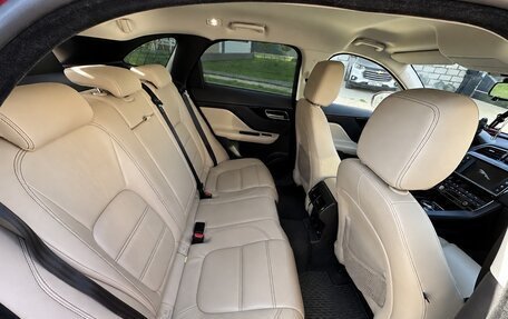 Jaguar F-Pace, 2017 год, 3 600 000 рублей, 7 фотография