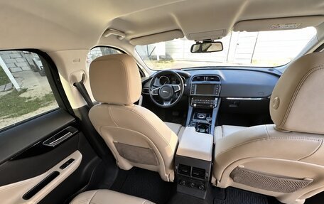 Jaguar F-Pace, 2017 год, 3 600 000 рублей, 6 фотография
