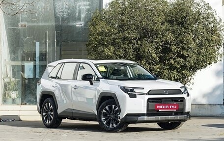 Toyota RAV4, 2026 год, 4 050 000 рублей, 2 фотография