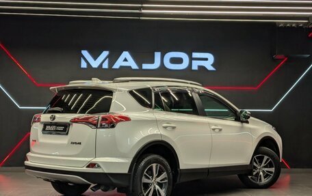 Toyota RAV4, 2016 год, 2 390 000 рублей, 2 фотография